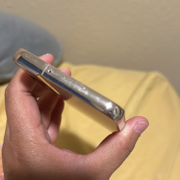 Samsung Galaxy S22 (Unlocked) - Picture 6 of 7